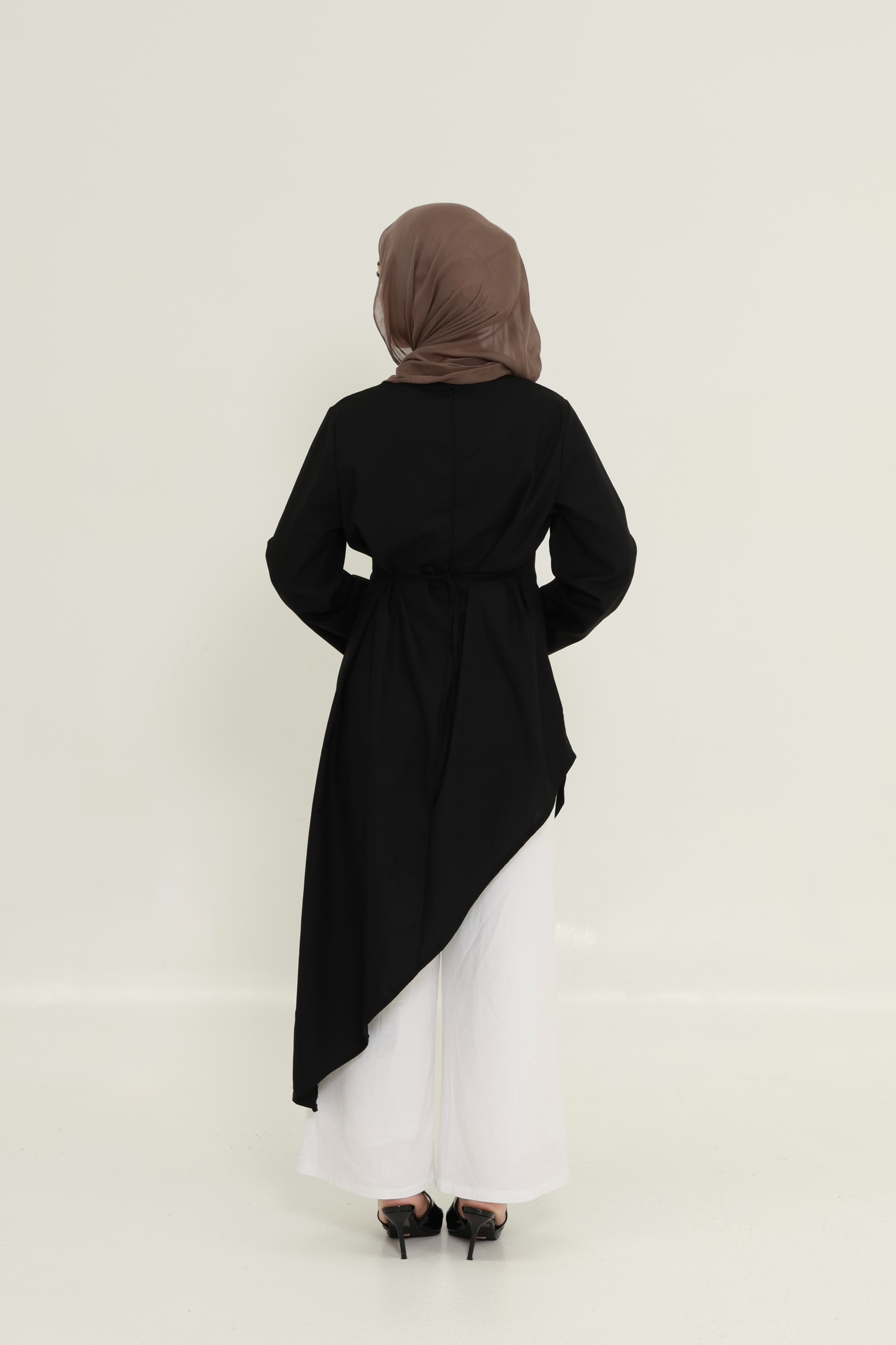 Noura Asymmetric Top